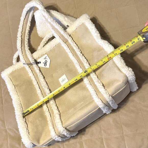 WINTERFUN TOTE BAG Oat/Ivory *NEW* w/tags RARE - Picture 8 of 9